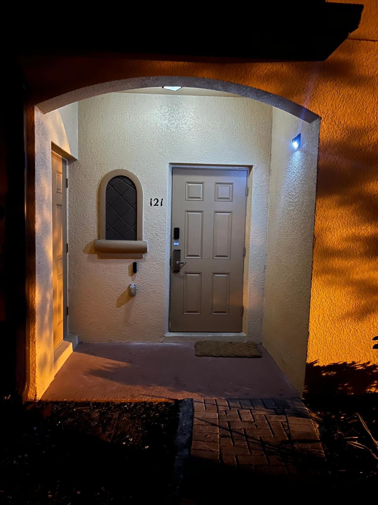 Vashay's Lovely Vacation Pad At Davenport